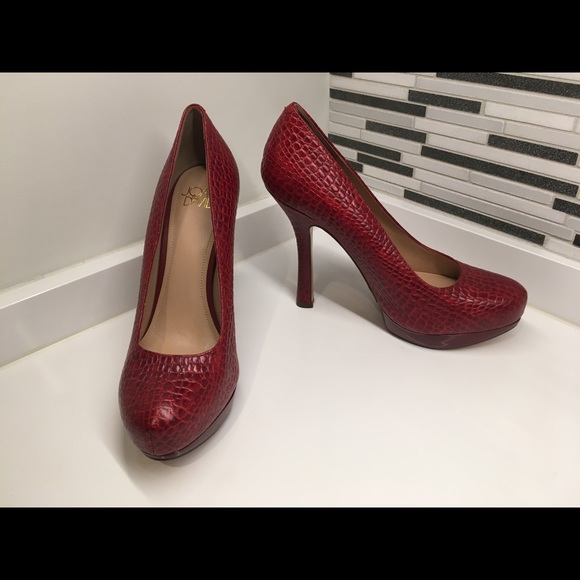 NEW Joan & David Raelynn Red Leather Pumps - Picture 2 of 8